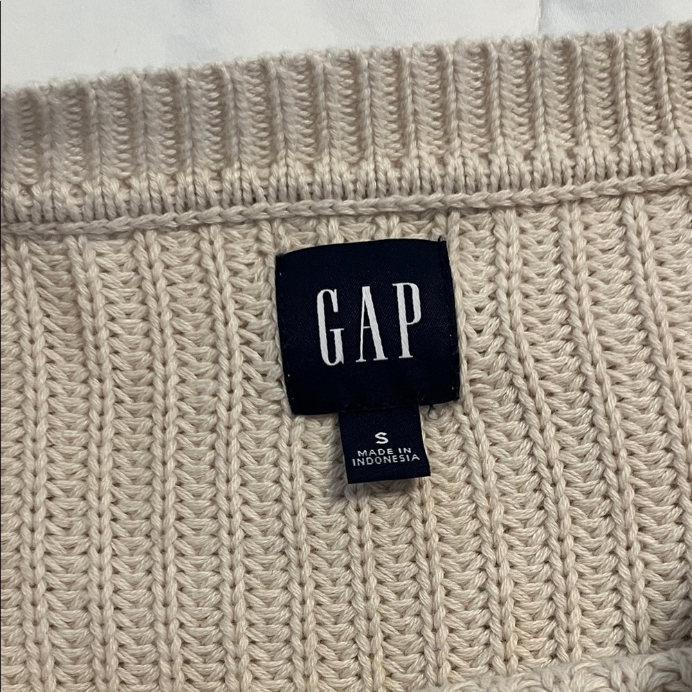 GAP Beige Ribbed Pullover - Picture 2 of 5
